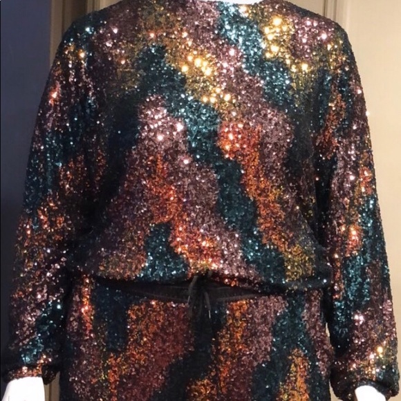 Plus Size Sequin 2 Piece Jogger Set - Picture 4 of 4